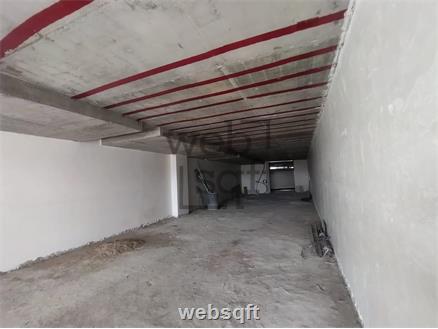 Retail showroom for Rent